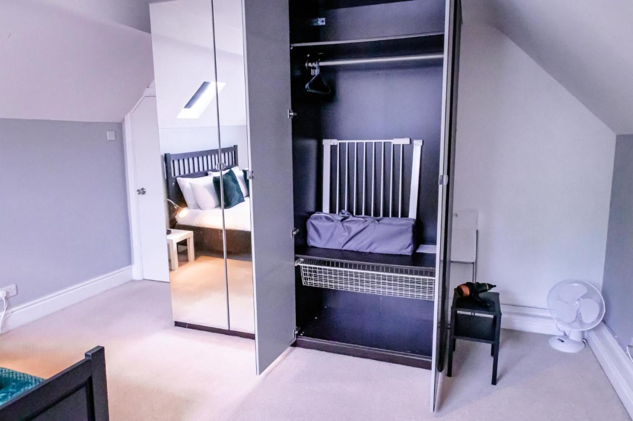 Lord Street - 2 Beautiful Apartments - Sleep Up To 14 Guests - By Rework Accommodation Chester Esterno foto