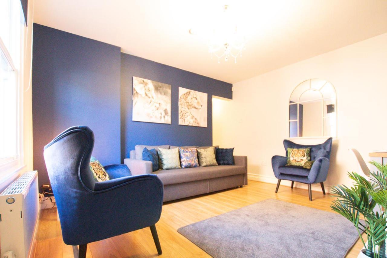 Lord Street - 2 Beautiful Apartments - Sleep Up To 14 Guests - By Rework Accommodation Chester Esterno foto