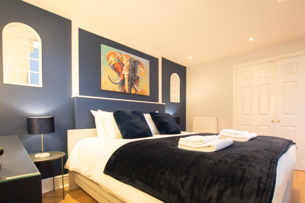 Lord Street - 2 Beautiful Apartments - Sleep Up To 14 Guests - By Rework Accommodation Chester Esterno foto